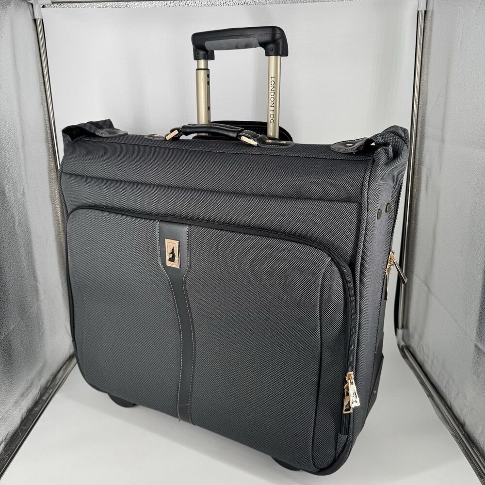 London Fog 44” Wheeled Garment Bag Rolling Luggage w Lock Keys - Picture 8 of 13